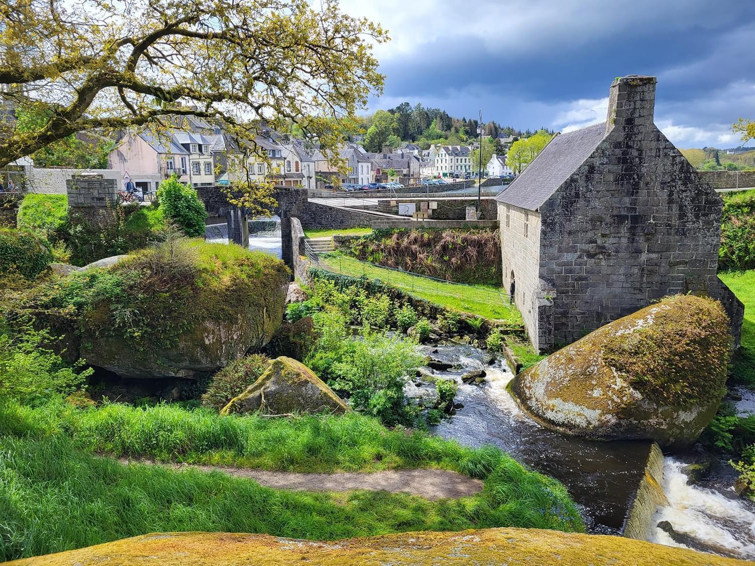 Fontaine Blanche River View, Large Patio & Garden In Central Brittany With Starlink Wifi Treffrin Exteriör bild
